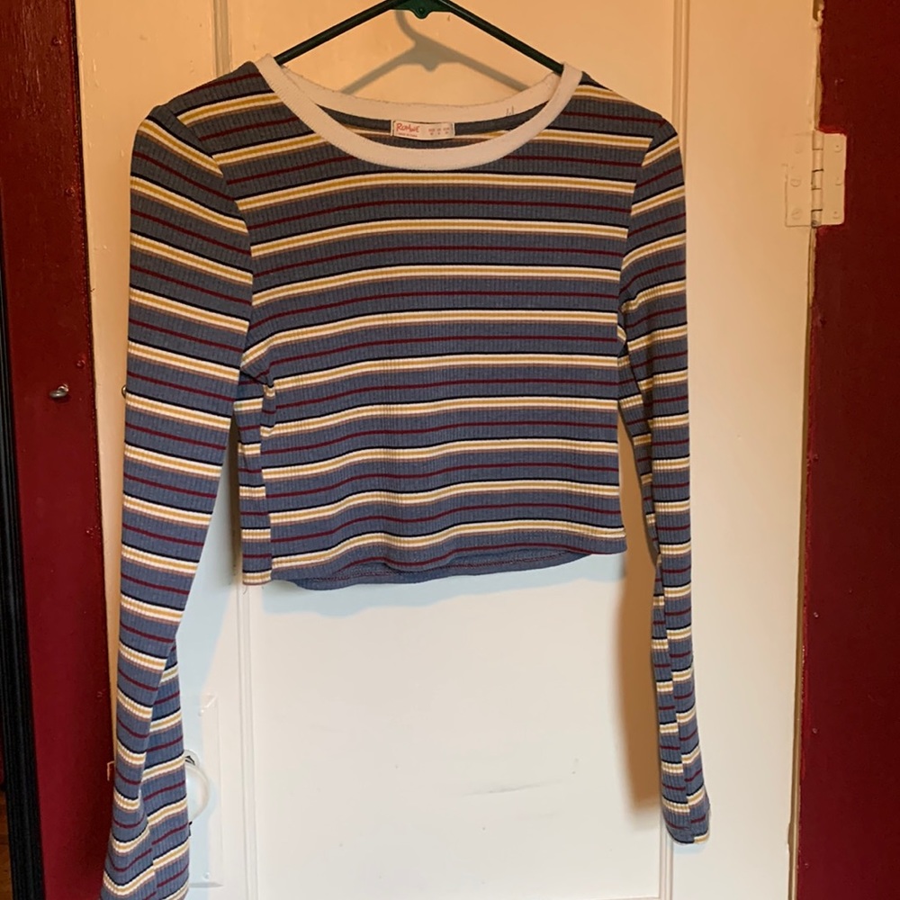 Cropped vintage striped sweater.